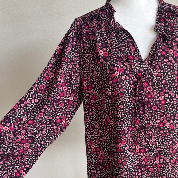 LOFT Black and Pink Floral Blouse - Picture 4 of 11